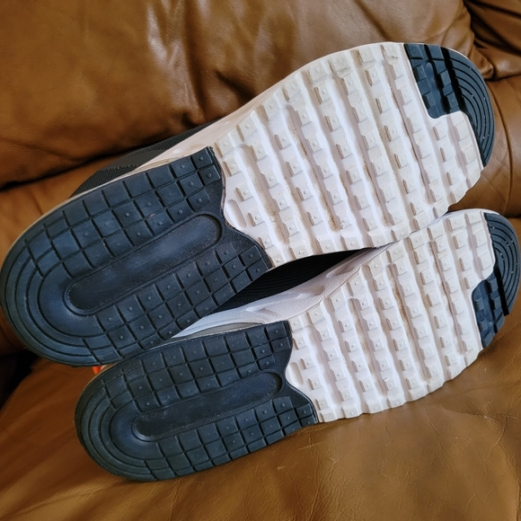 Women's (Unisex) Polo Assn Navy Blue Sneakers SIZE 10 WOMEN or Size 8.5 Men. - Picture 10 of 11